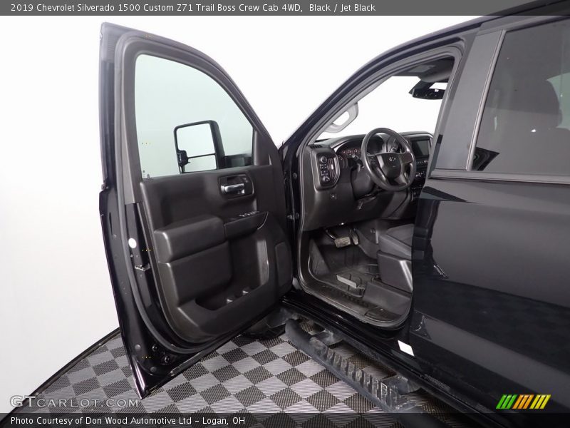 Black / Jet Black 2019 Chevrolet Silverado 1500 Custom Z71 Trail Boss Crew Cab 4WD