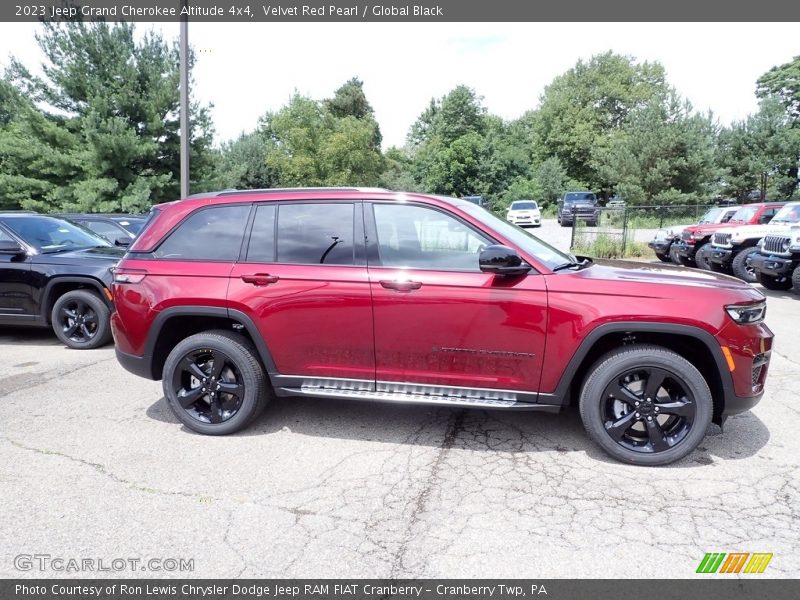  2023 Grand Cherokee Altitude 4x4 Velvet Red Pearl