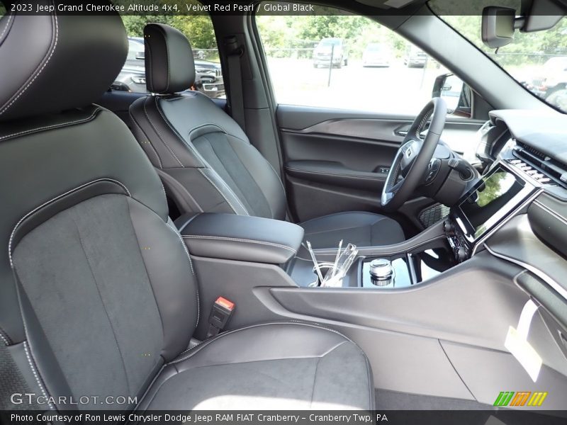 Velvet Red Pearl / Global Black 2023 Jeep Grand Cherokee Altitude 4x4