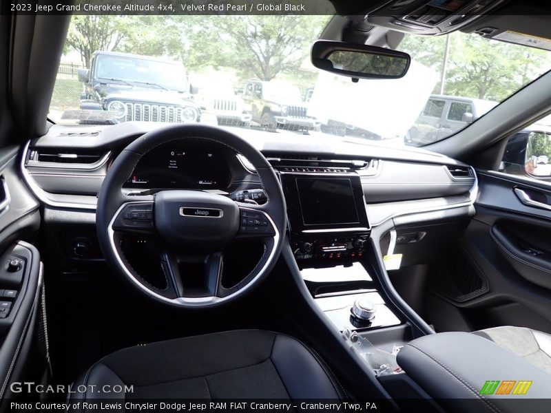 Velvet Red Pearl / Global Black 2023 Jeep Grand Cherokee Altitude 4x4