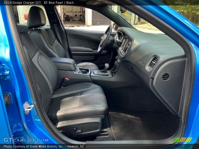B5 Blue Pearl / Black 2019 Dodge Charger SXT