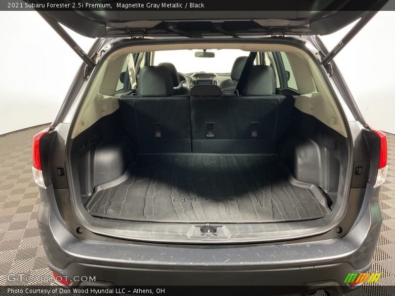 Magnetite Gray Metallic / Black 2021 Subaru Forester 2.5i Premium