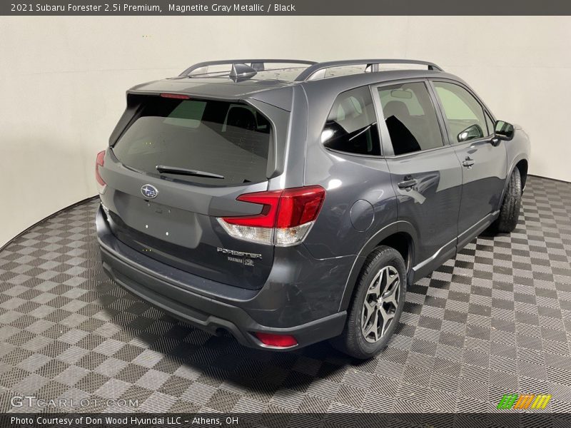 Magnetite Gray Metallic / Black 2021 Subaru Forester 2.5i Premium