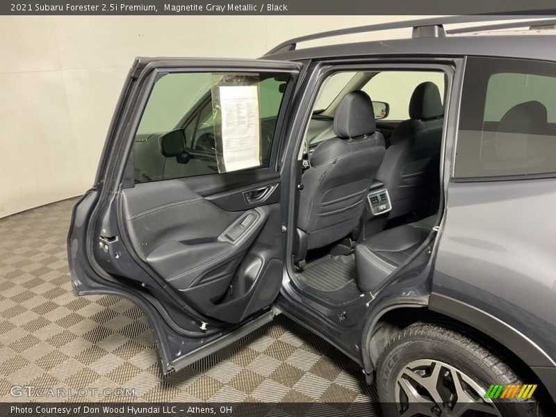 Magnetite Gray Metallic / Black 2021 Subaru Forester 2.5i Premium