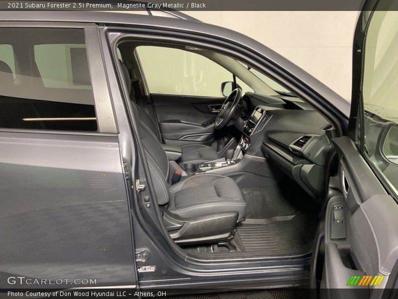 Magnetite Gray Metallic / Black 2021 Subaru Forester 2.5i Premium