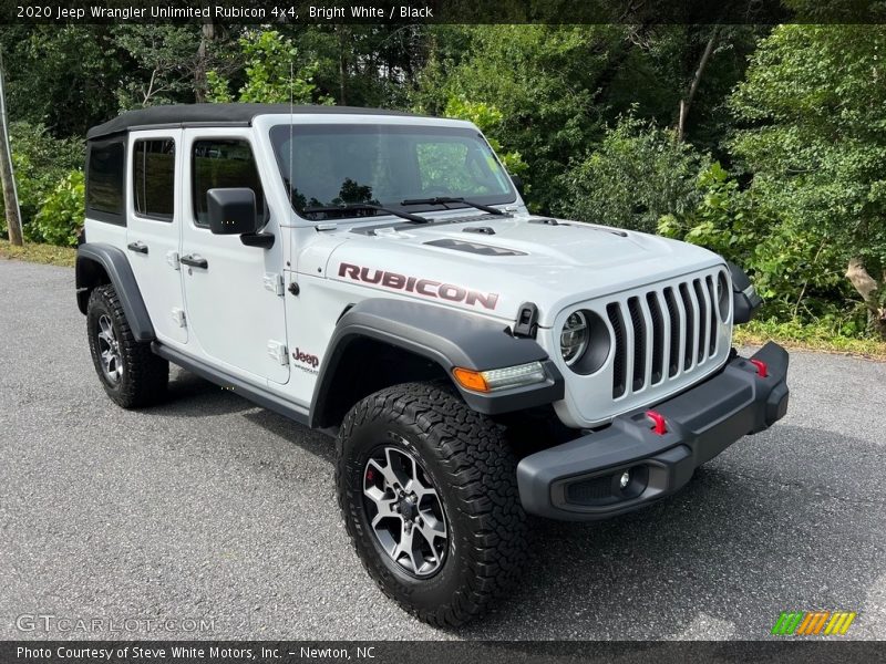 Front 3/4 View of 2020 Wrangler Unlimited Rubicon 4x4