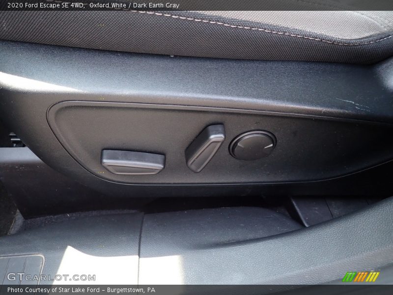 Oxford White / Dark Earth Gray 2020 Ford Escape SE 4WD