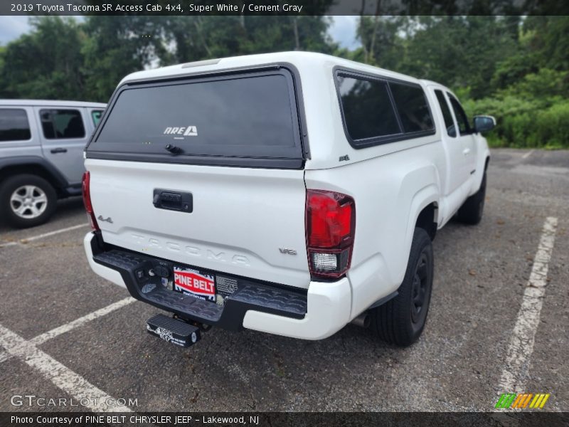 Super White / Cement Gray 2019 Toyota Tacoma SR Access Cab 4x4