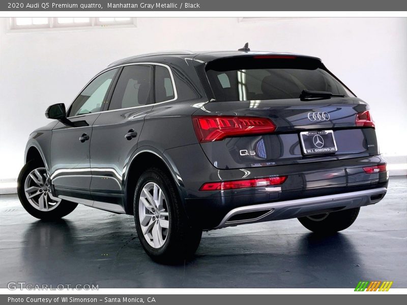 Manhattan Gray Metallic / Black 2020 Audi Q5 Premium quattro