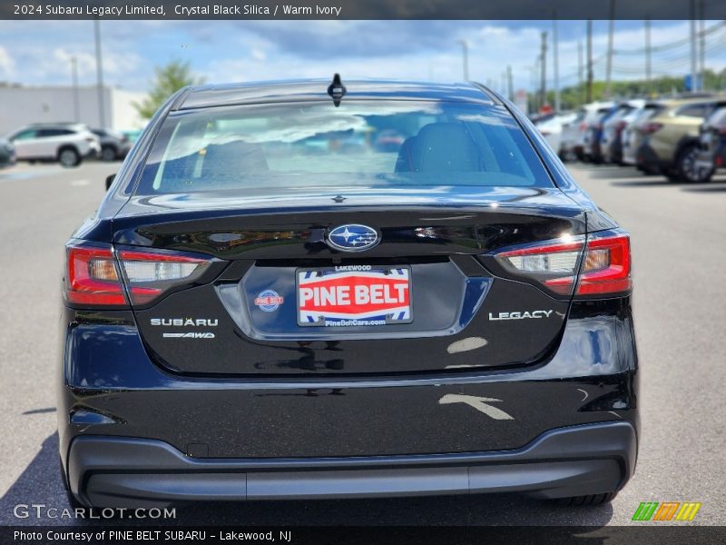 Crystal Black Silica / Warm Ivory 2024 Subaru Legacy Limited