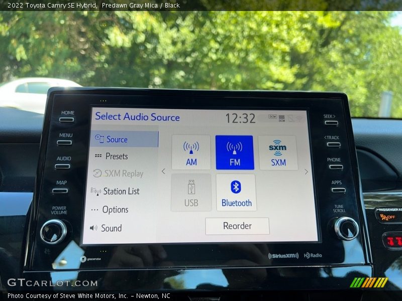 Predawn Gray Mica / Black 2022 Toyota Camry SE Hybrid
