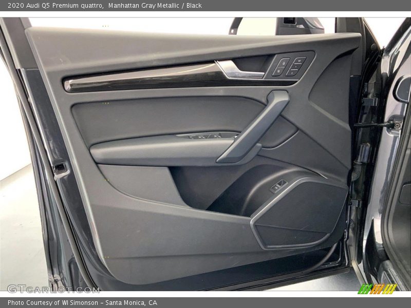 Door Panel of 2020 Q5 Premium quattro