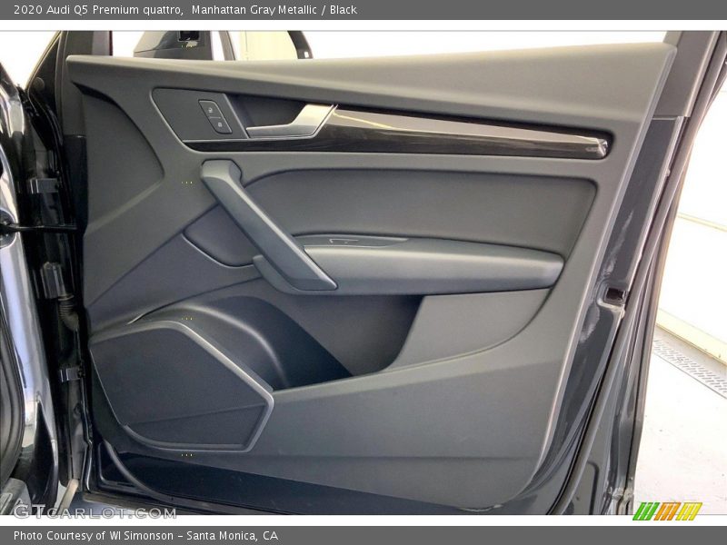 Door Panel of 2020 Q5 Premium quattro