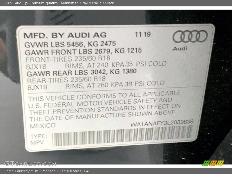 Manhattan Gray Metallic / Black 2020 Audi Q5 Premium quattro