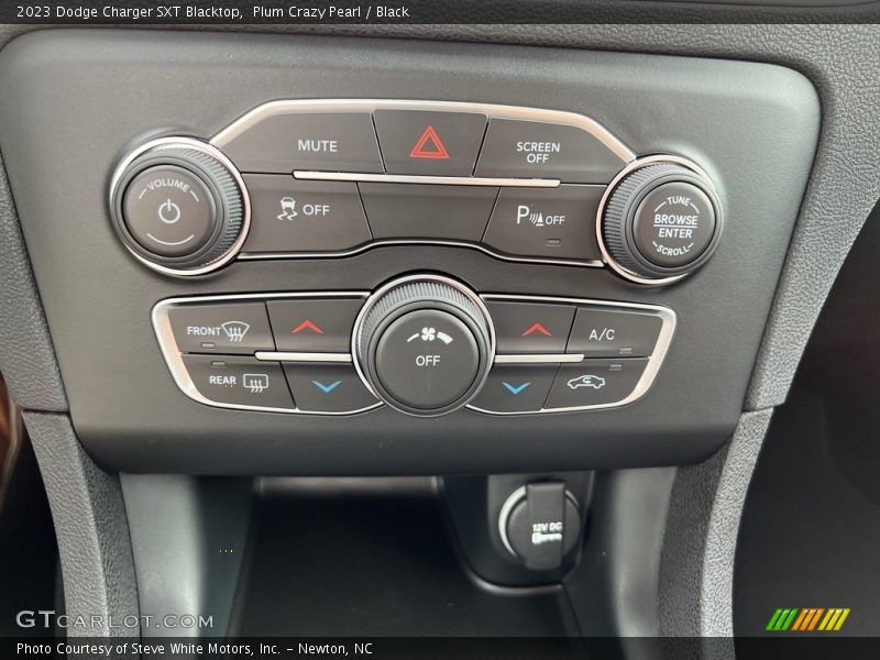 Controls of 2023 Charger SXT Blacktop