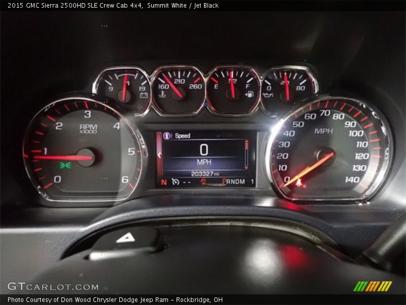 Summit White / Jet Black 2015 GMC Sierra 2500HD SLE Crew Cab 4x4