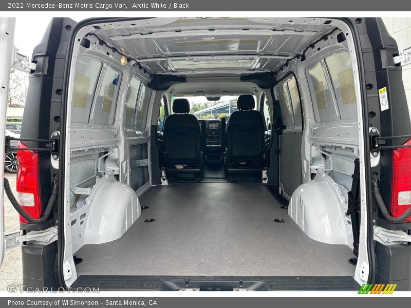  2022 Metris Cargo Van Trunk
