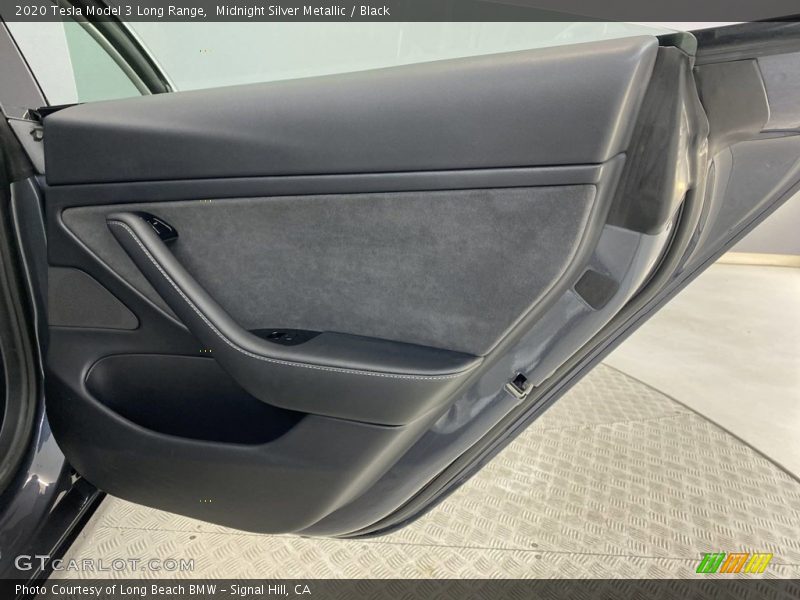 Door Panel of 2020 Model 3 Long Range