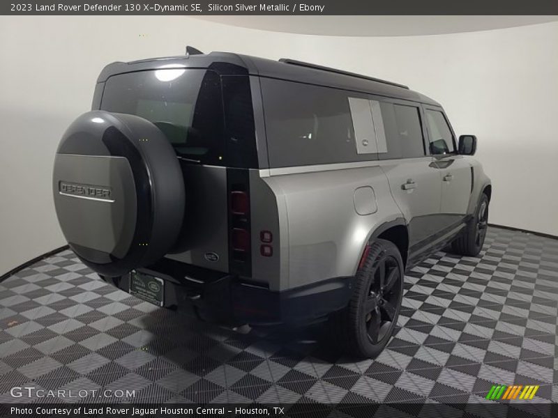 Silicon Silver Metallic / Ebony 2023 Land Rover Defender 130 X-Dynamic SE