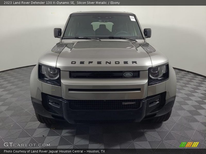 Silicon Silver Metallic / Ebony 2023 Land Rover Defender 130 X-Dynamic SE