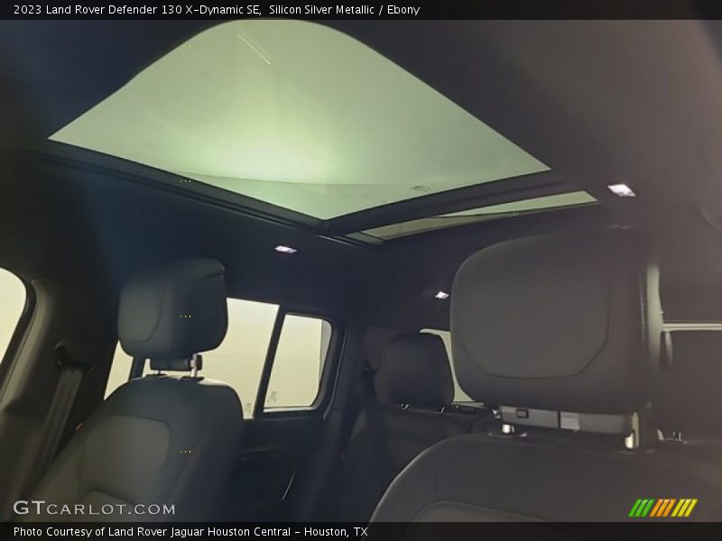 Sunroof of 2023 Defender 130 X-Dynamic SE