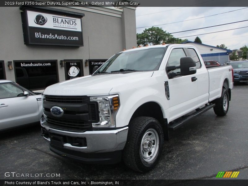 Oxford White / Earth Gray 2019 Ford F350 Super Duty XL SuperCab 4x4