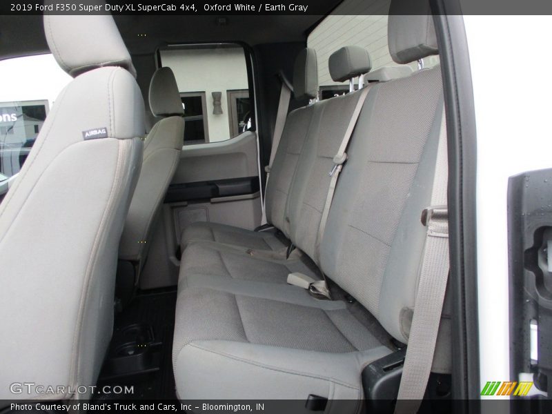 Oxford White / Earth Gray 2019 Ford F350 Super Duty XL SuperCab 4x4