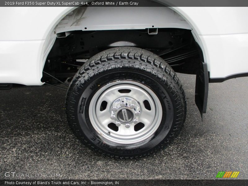 Oxford White / Earth Gray 2019 Ford F350 Super Duty XL SuperCab 4x4