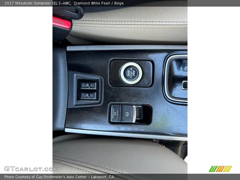 Controls of 2017 Outlander SEL S-AWC