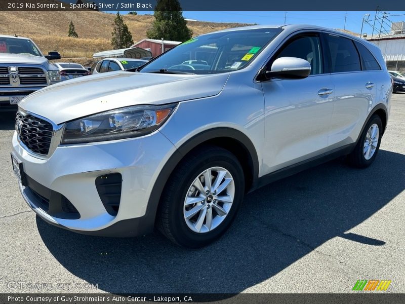 Sparkling Silver / Satin Black 2019 Kia Sorento L