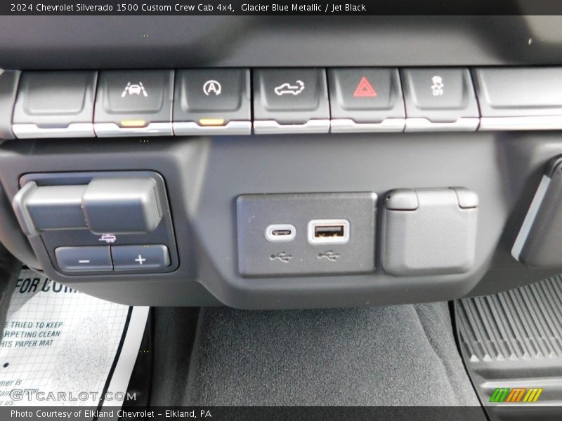 Controls of 2024 Silverado 1500 Custom Crew Cab 4x4