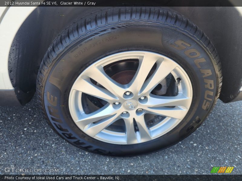 Glacier White / Gray 2012 Hyundai Santa Fe SE V6
