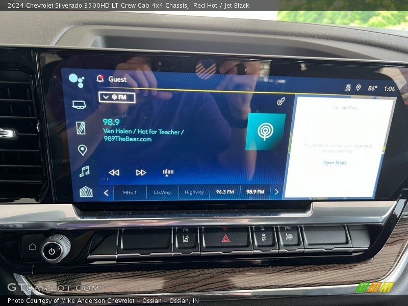 Controls of 2024 Silverado 3500HD LT Crew Cab 4x4 Chassis