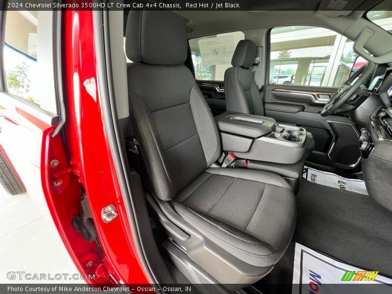  2024 Silverado 3500HD LT Crew Cab 4x4 Chassis Jet Black Interior