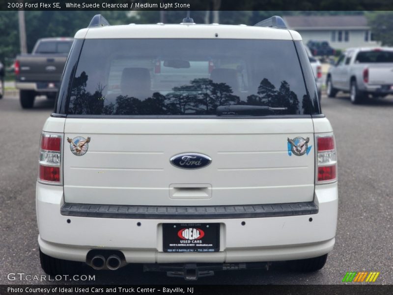 White Suede Clearcoat / Medium Light Stone 2009 Ford Flex SE