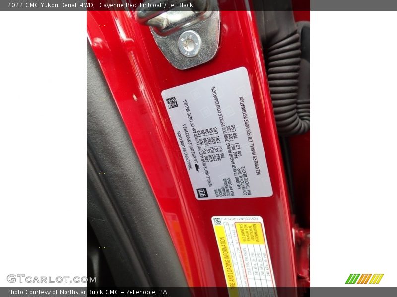 Cayenne Red Tintcoat / Jet Black 2022 GMC Yukon Denali 4WD