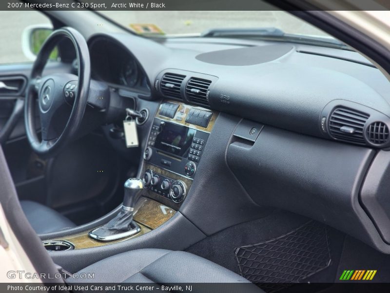 Arctic White / Black 2007 Mercedes-Benz C 230 Sport