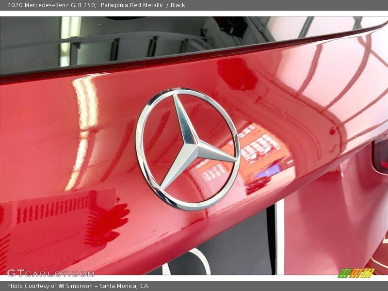 Patagonia Red Metallic / Black 2020 Mercedes-Benz GLB 250