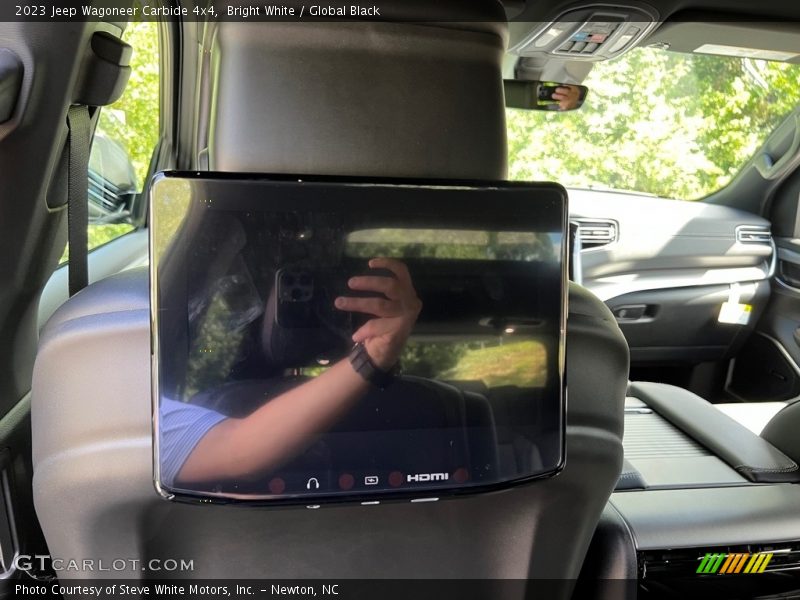 Entertainment System of 2023 Wagoneer Carbide 4x4