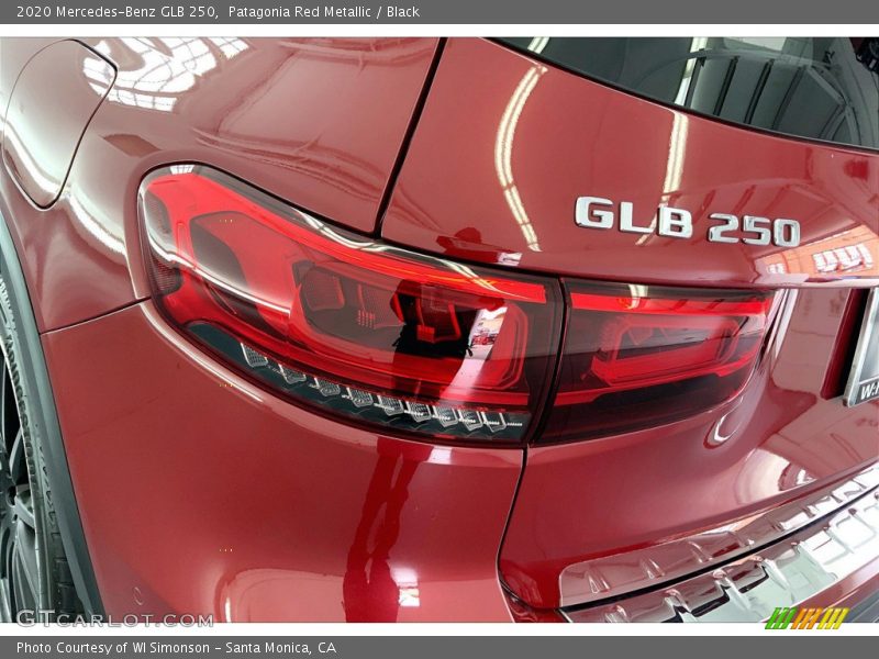 Patagonia Red Metallic / Black 2020 Mercedes-Benz GLB 250