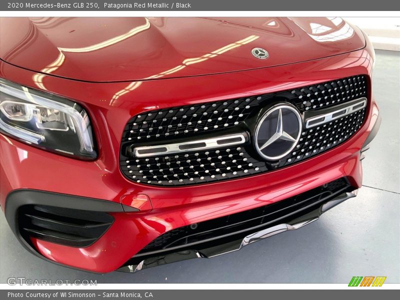 Patagonia Red Metallic / Black 2020 Mercedes-Benz GLB 250