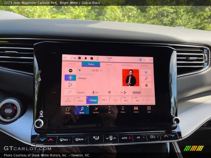 Controls of 2023 Wagoneer Carbide 4x4