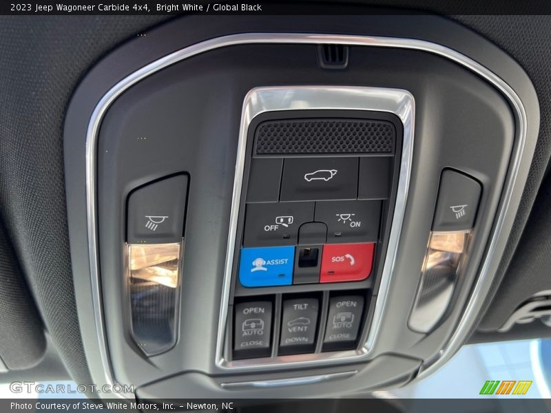 Controls of 2023 Wagoneer Carbide 4x4