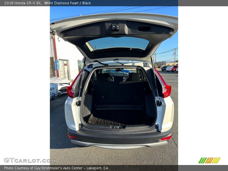 White Diamond Pearl / Black 2018 Honda CR-V EX