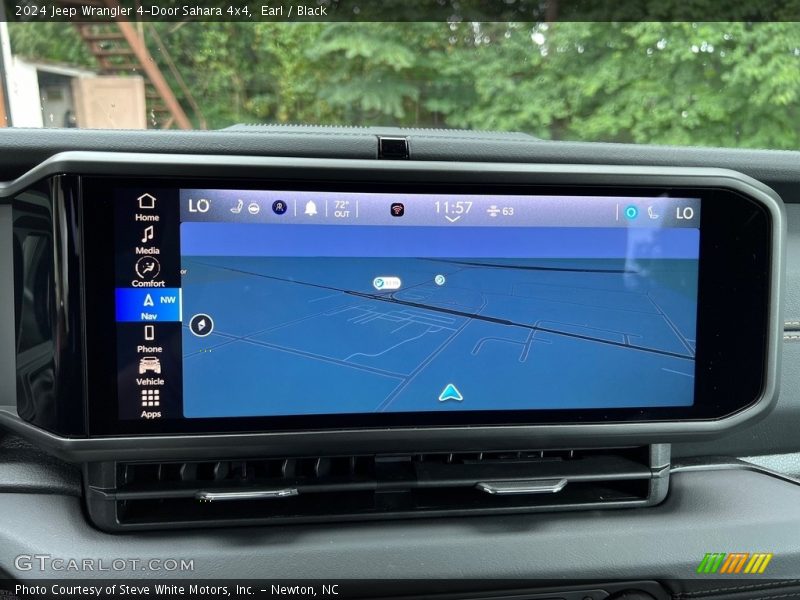 Controls of 2024 Wrangler 4-Door Sahara 4x4