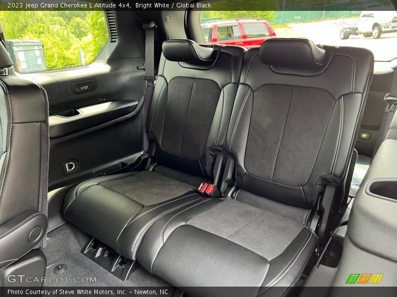 Rear Seat of 2023 Grand Cherokee L Altitude 4x4