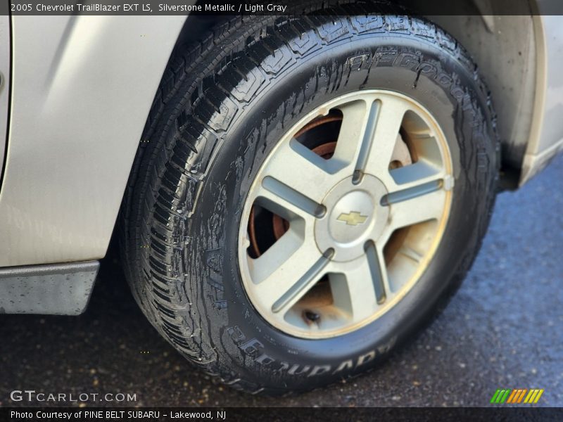 Silverstone Metallic / Light Gray 2005 Chevrolet TrailBlazer EXT LS