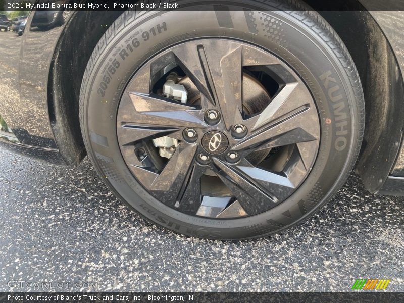  2021 Elantra Blue Hybrid Wheel