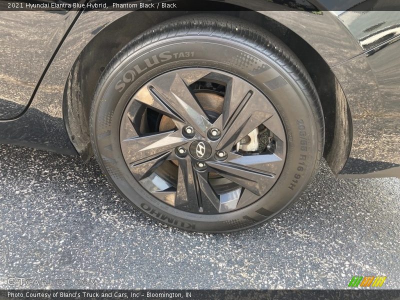  2021 Elantra Blue Hybrid Wheel