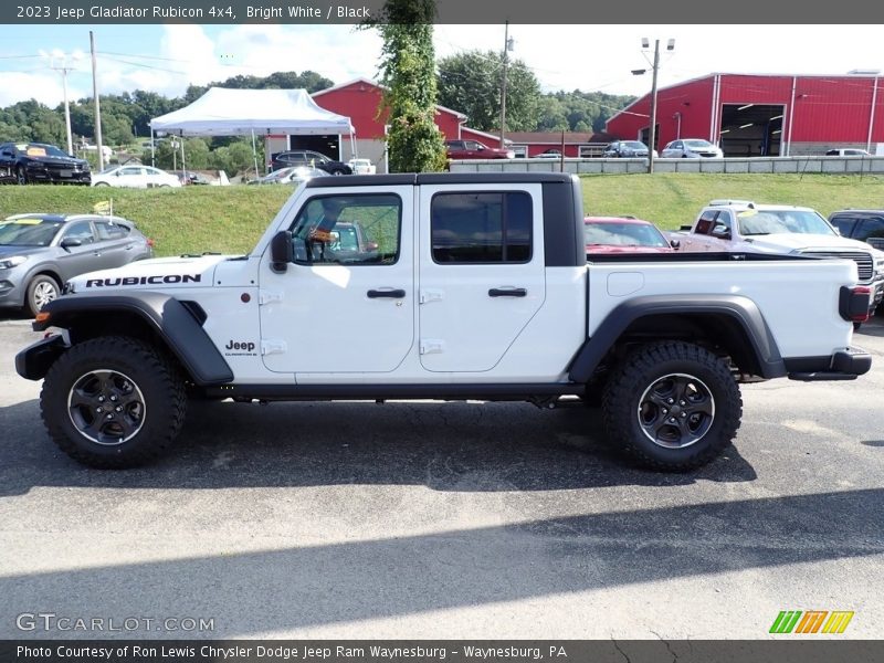Bright White / Black 2023 Jeep Gladiator Rubicon 4x4